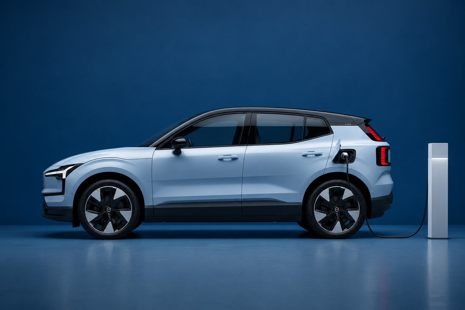 VOLVO EX30 200kW P5 Plus 51kWh 5dr Auto